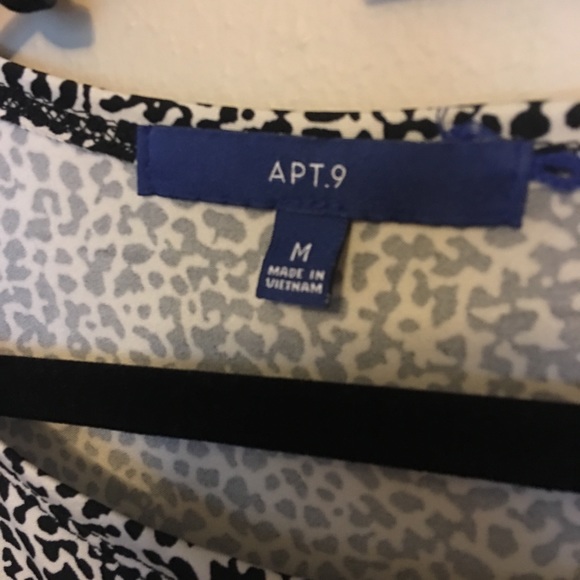 Leopard Tunic Dress with Bell Sleeves - Picture 3 of 3